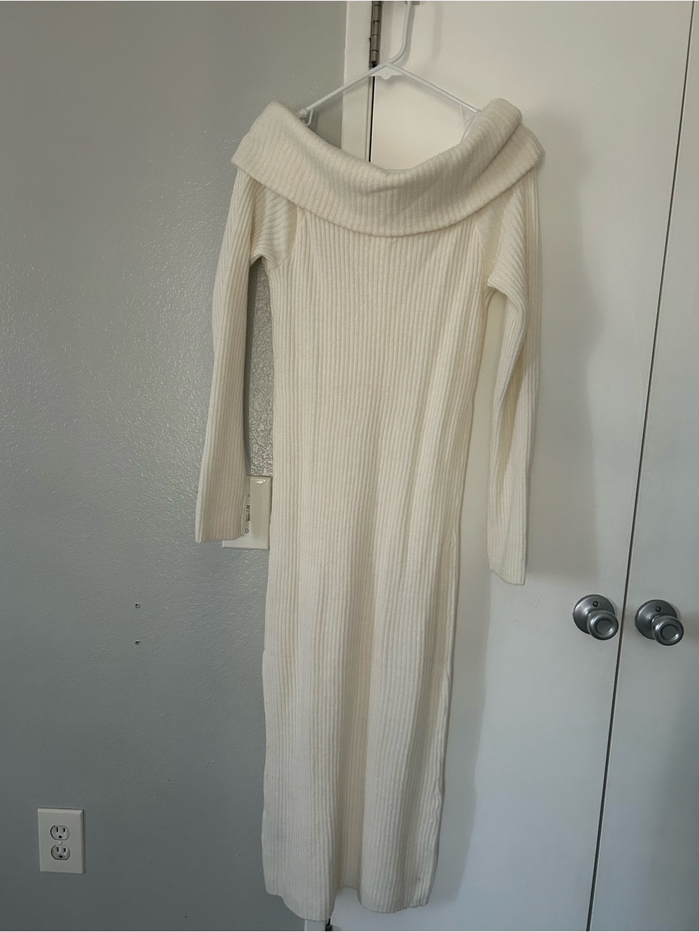 H&M Off-the-Shoulder Ribbed Maxi Sweater Dress - Cream